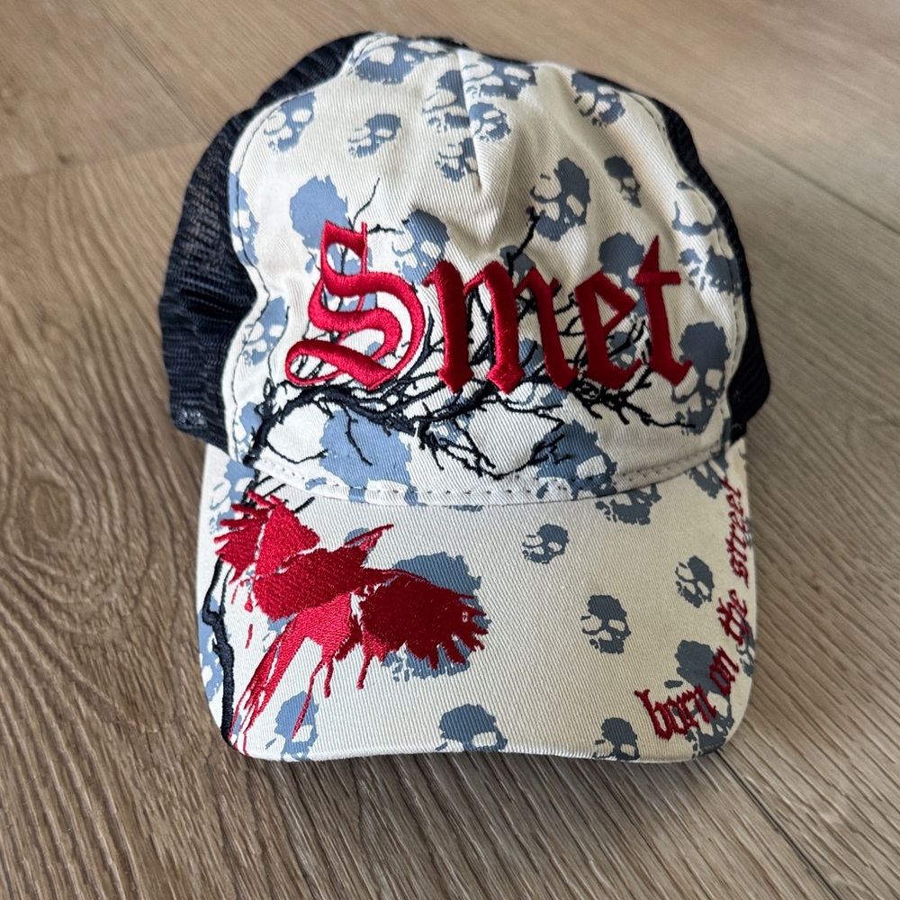 Black and White Skull Design Hat